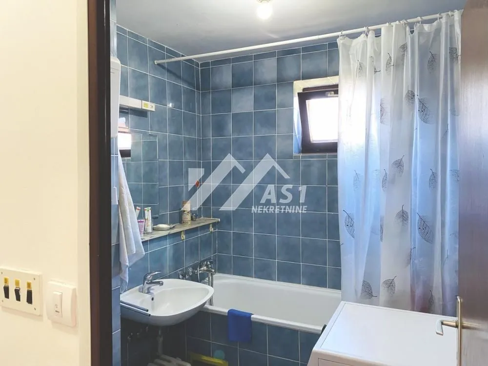 Izdavanje, dvosoban stan, 56m², Sajam, Novi Sad Sve Podlokacije
