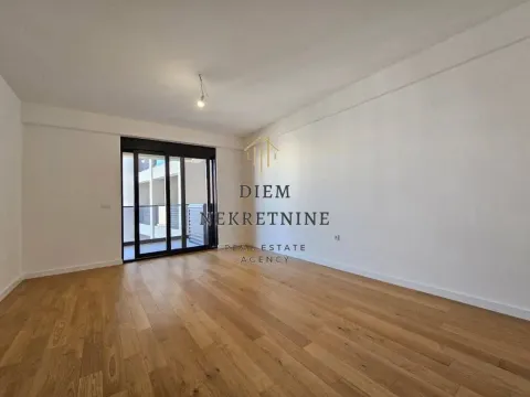 Prodaja, jednosoban stan, 62m², Centar, Bar - image 6