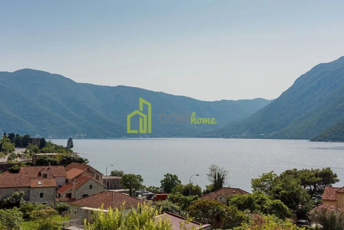 Prodaja, trosoban stan, 139m², Risan, Kotor