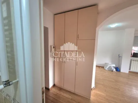 Izdavanje, jednosoban stan, 39m², Miljakovac, Rakovica - image 10
