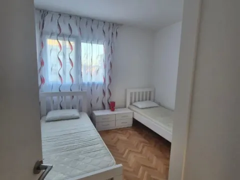 Izdavanje, dvosoban stan, 80m², Seljanovo, Tivat - image 12
