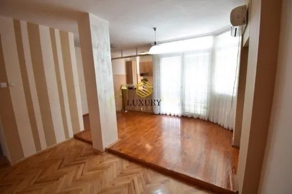 Prodaja, jednosoban stan, 58m², Blok 6, Podgorica