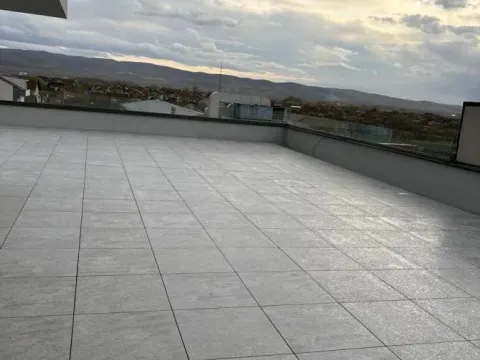 Izdavanje, poslovni prostor, 250m², Veternik, Novi Sad Sve Podlokacije - image 18