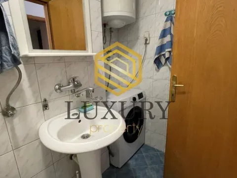 Izdavanje, dvosoban stan, 65m², Stari Aerodrom, Podgorica - image 9