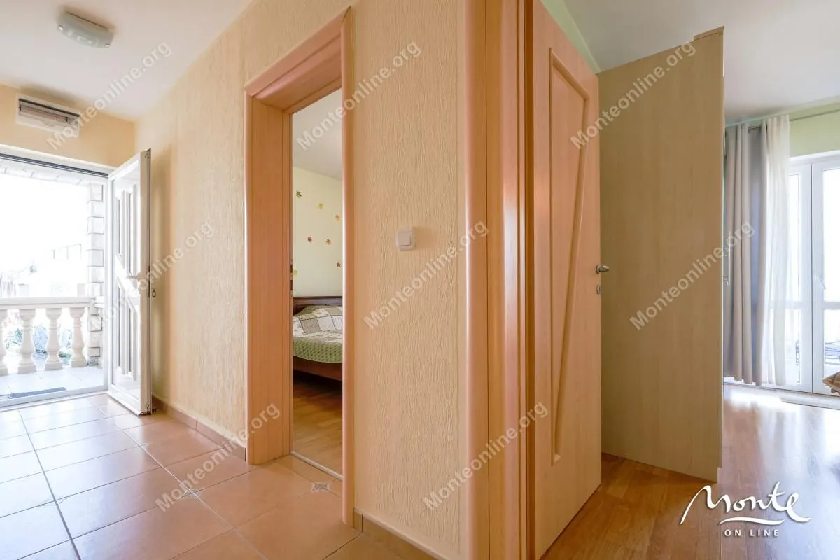 Prodaja, kuća, 210m², Krašići, Tivat