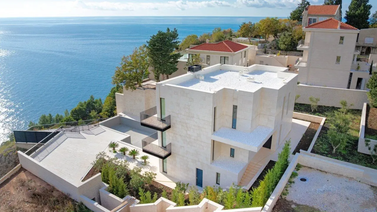 Sale, house, 580m², Skočiđevojka, Budva