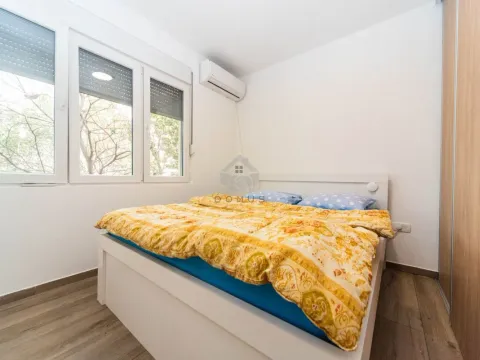 Izdavanje, dvosoban stan, 65m², Autobuska stanica, Podgorica - image 14