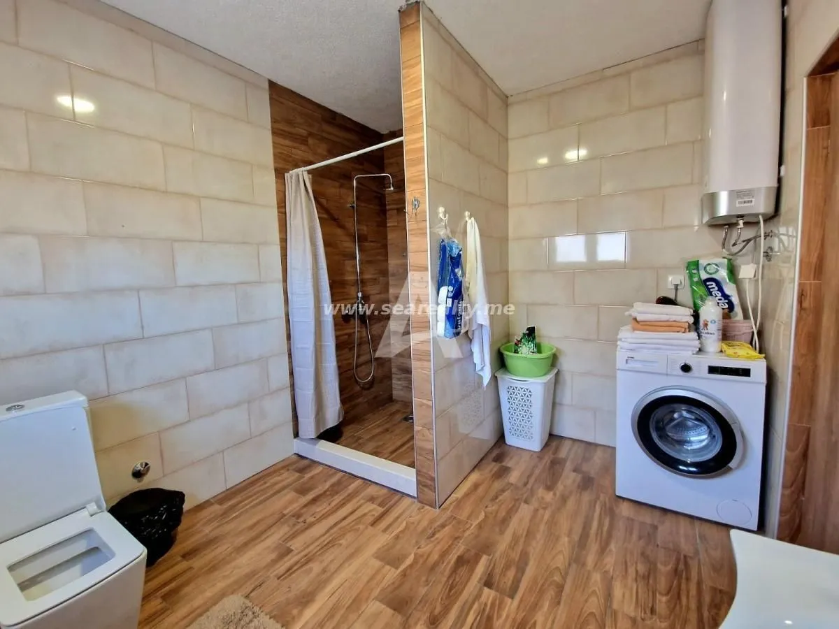 Rent, house, 300m², Krimovica, Kotor