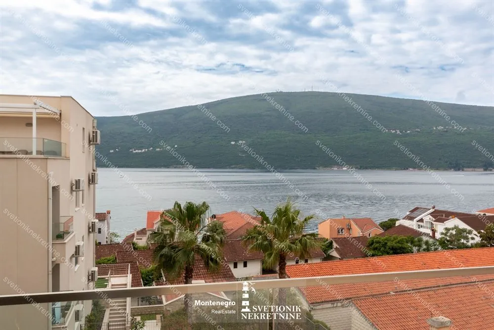 Prodaja, jednosoban stan, 49m², Baošići, Herceg Novi