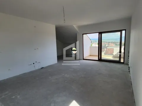 Prodaja, četvorosoban stan, 164m², Gorica C, Podgorica - image 12