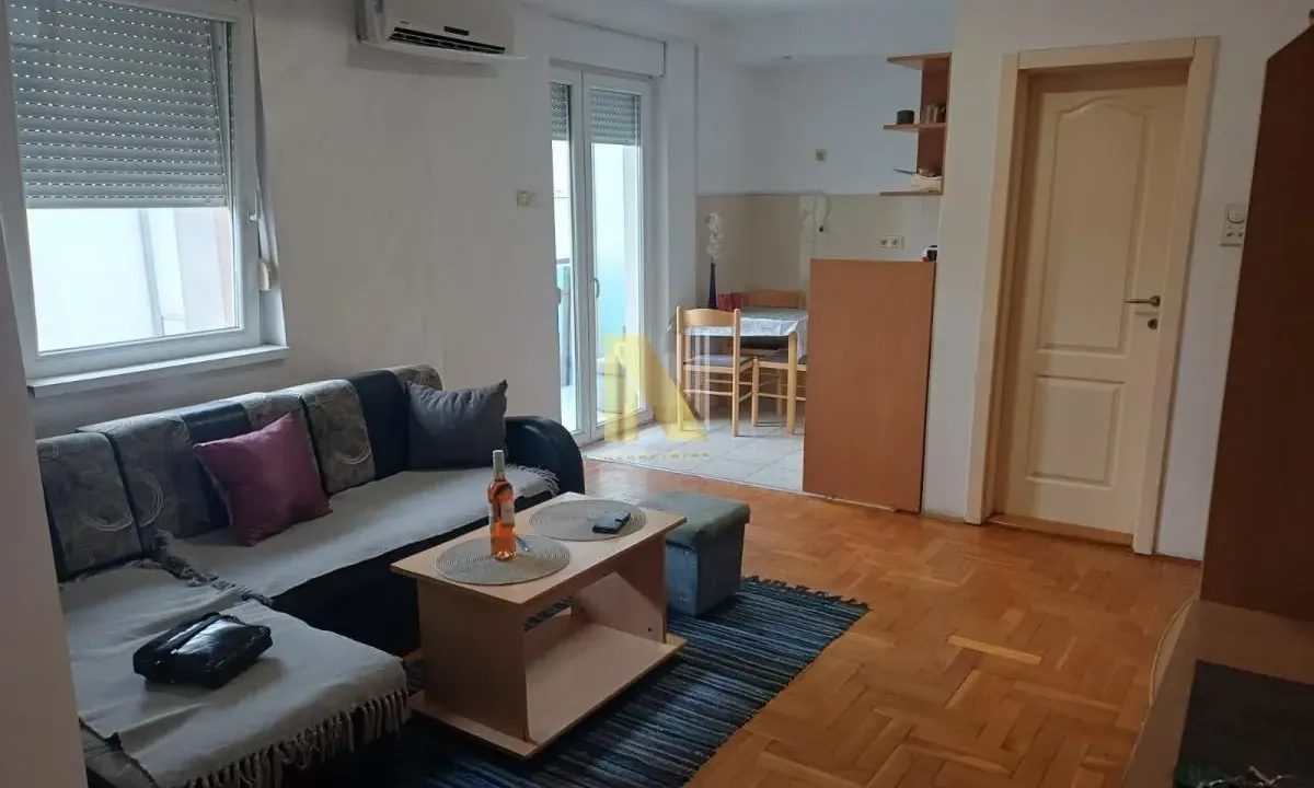 Izdavanje, jednosoban stan, 40m², Rotkvarija, Novi Sad Sve Podlokacije