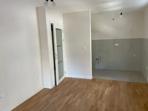 Rent, one bedroom apartment, 40m², Zabjelo, Podgorica - image 4