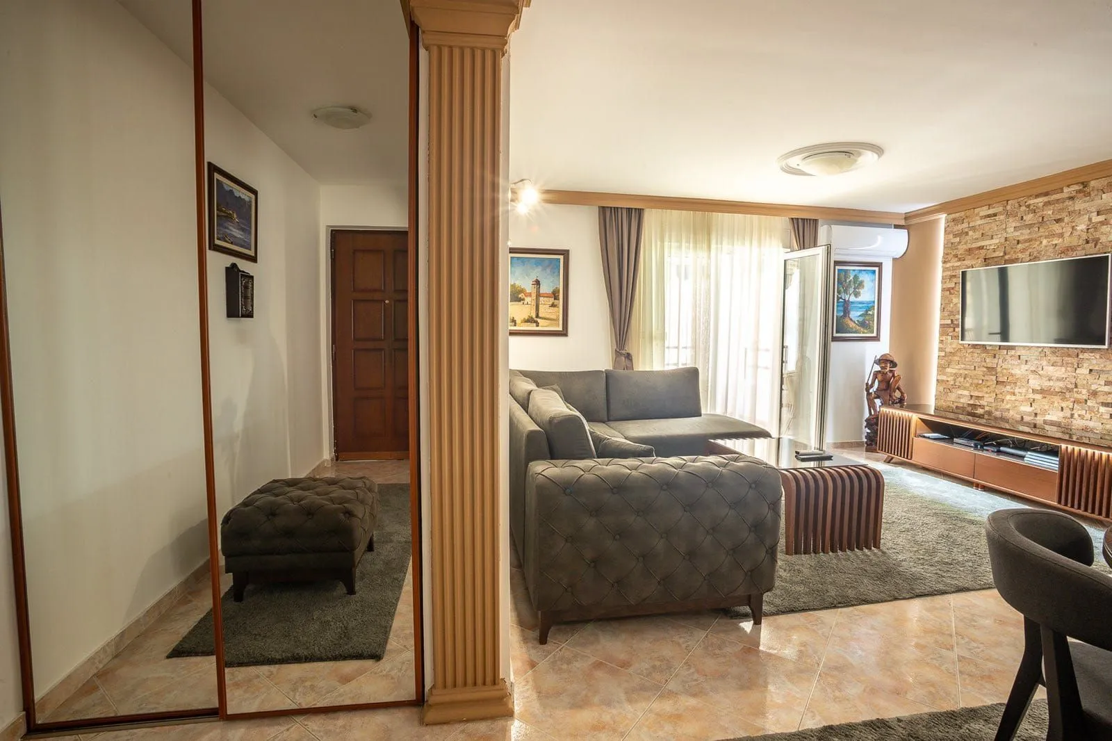 Prodaja, dvosoban stan, 67m², Centar, Budva