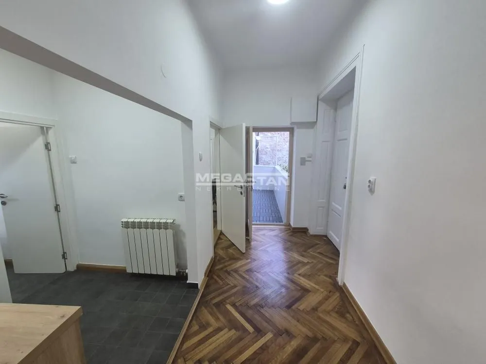 Rent, three bedroom apartment, 60m², Stari Grad, Beograd