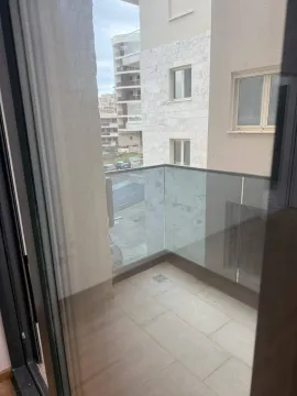 Sale, one bedroom apartment, 37m², Bečići, Budva - image 7