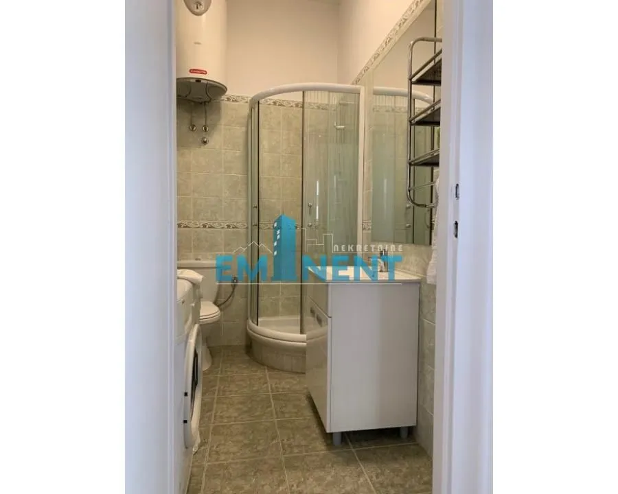Izdavanje, dvosoban stan, 56m², Cvetni Trg, Vračar Sve Podlokacije
