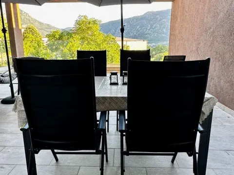 Rent, one bedroom apartment, 48m², Dobrota, Kotor - image 6