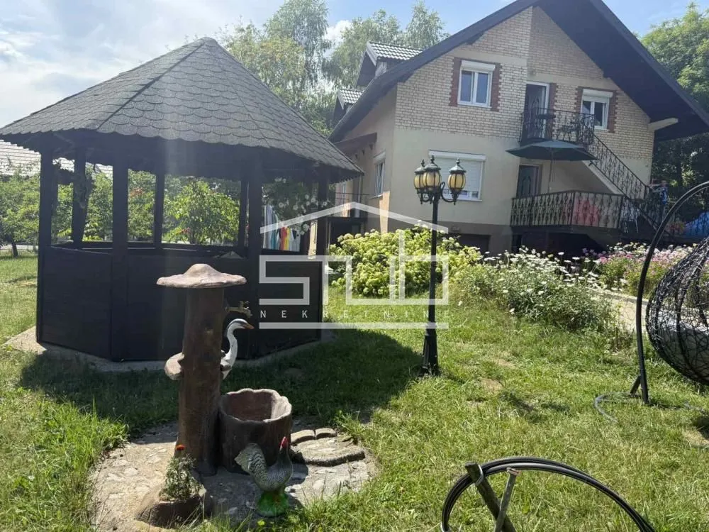 Prodaja, kuća, 321m², Potoci, Zlatibor