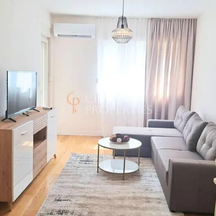 Rent, apartment, 46m², Central Point, Podgorica