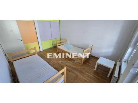 Izdavanje, trosoban stan, 102m², Novi Beograd Blok 67, Novi Beograd Sve Podlokacije - image 13