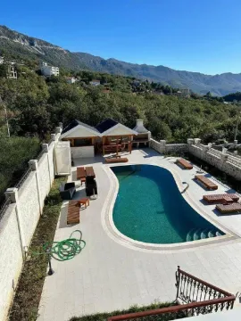 Rent, house, 450m², Markovići, Budva - image 7
