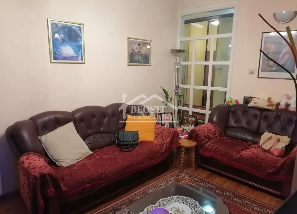 Prodaja, trosoban stan, 91m², Neimar, Vračar Sve Podlokacije