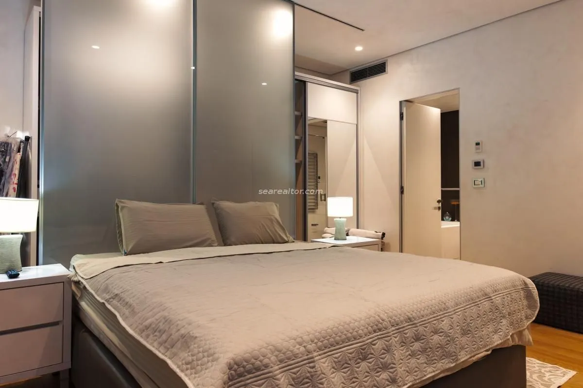 Izdavanje, dvosoban stan, 148m², Budva, Crna Gora