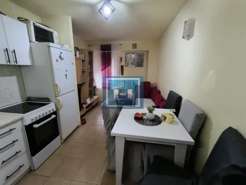 Sale, house, 75m², Moravski park, Ćuprija