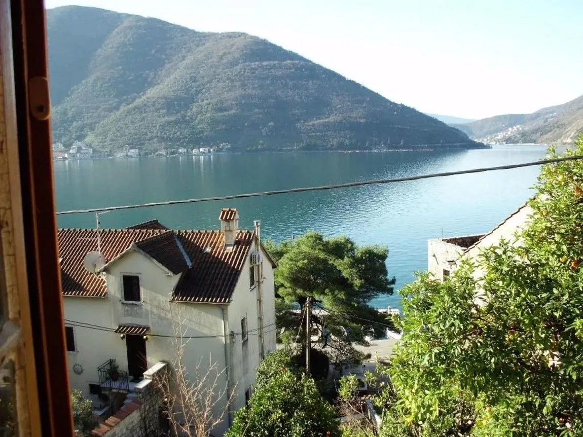 Prodaja, kuća, 136m², Perast, Kotor
