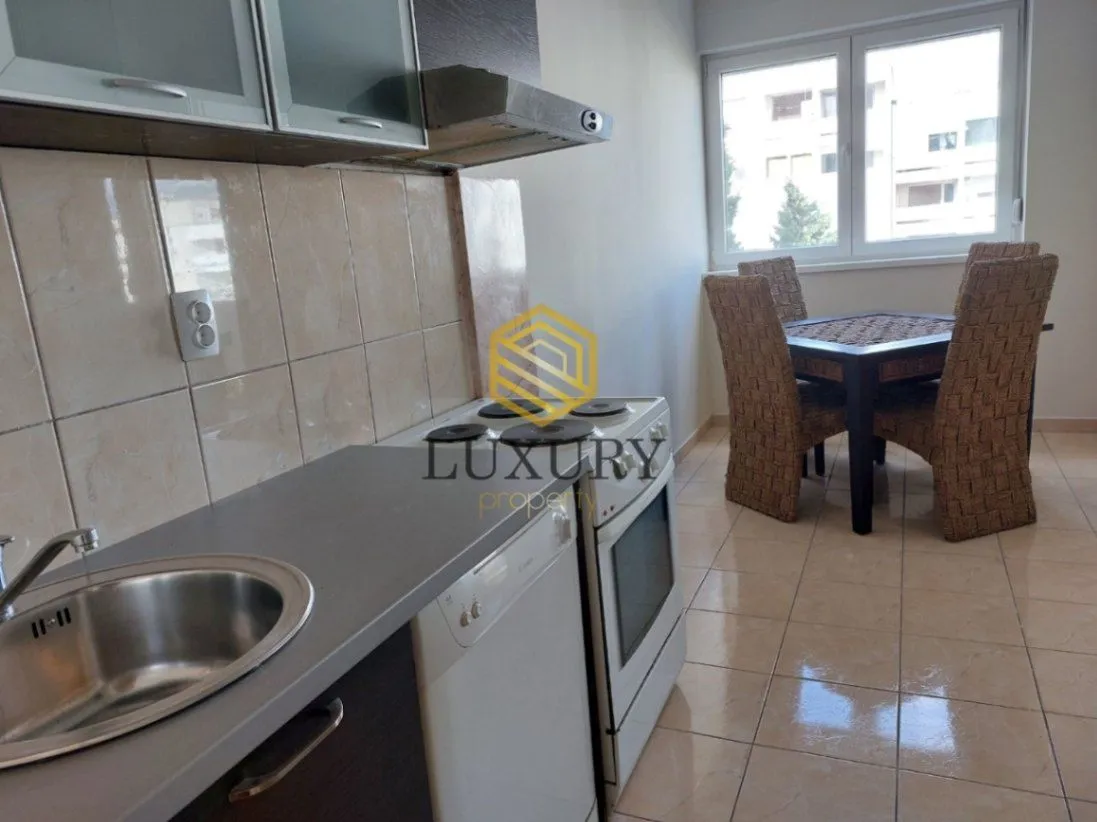 Prodaja, jednosoban stan, 50m², Gintaš, Podgorica