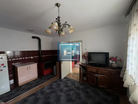 Sale, house, 304m², Krušar, Ćuprija - image 8