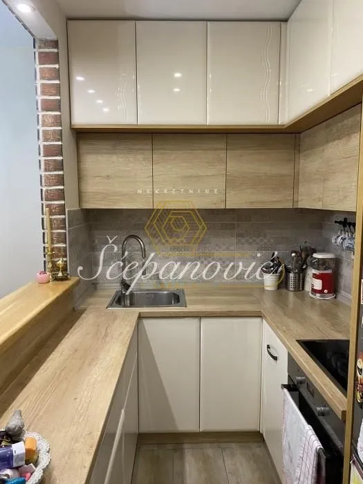 Prodaja, dvosoban stan, 55m², Bulevar patrijarha Pavla, Novi Sad Sve Podlokacije