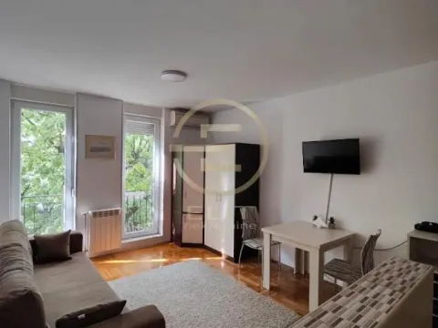 Izdavanje, garsonjera, 26m², Rotkvarija, Novi Sad Sve Podlokacije - image 3