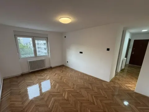 Prodaja, trosoban stan, 57m², Adamovićevo Naselje, Novi Sad Sve Podlokacije - image 6