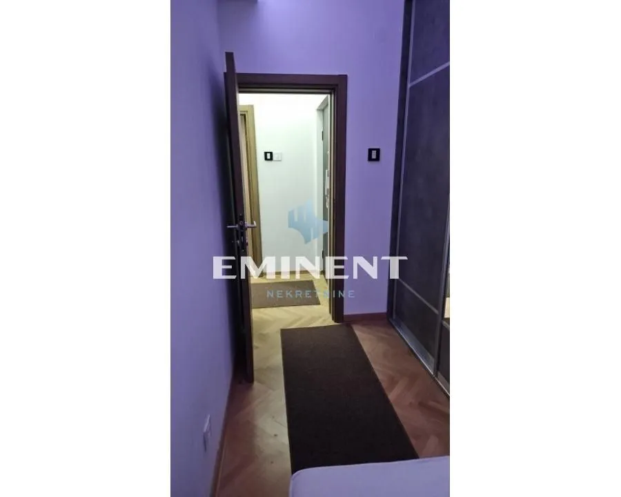 Izdavanje, dvosoban stan, 46m², Banovo Brdo, Beograd