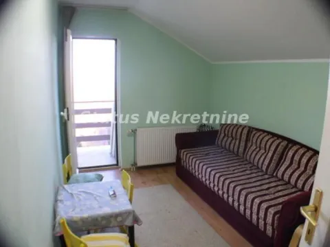 Izdavanje, kuća, 99m², Sremska Kamenica, Petrovaradin - image 9