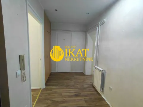 Rent, two bedroom apartment, 70m², Stari Grad, Beograd - image 7