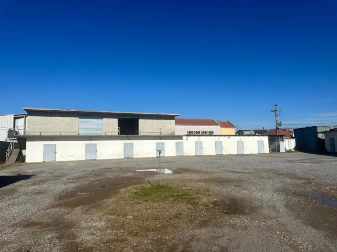 Rent, office space, 800m², Zeta, Podgorica
