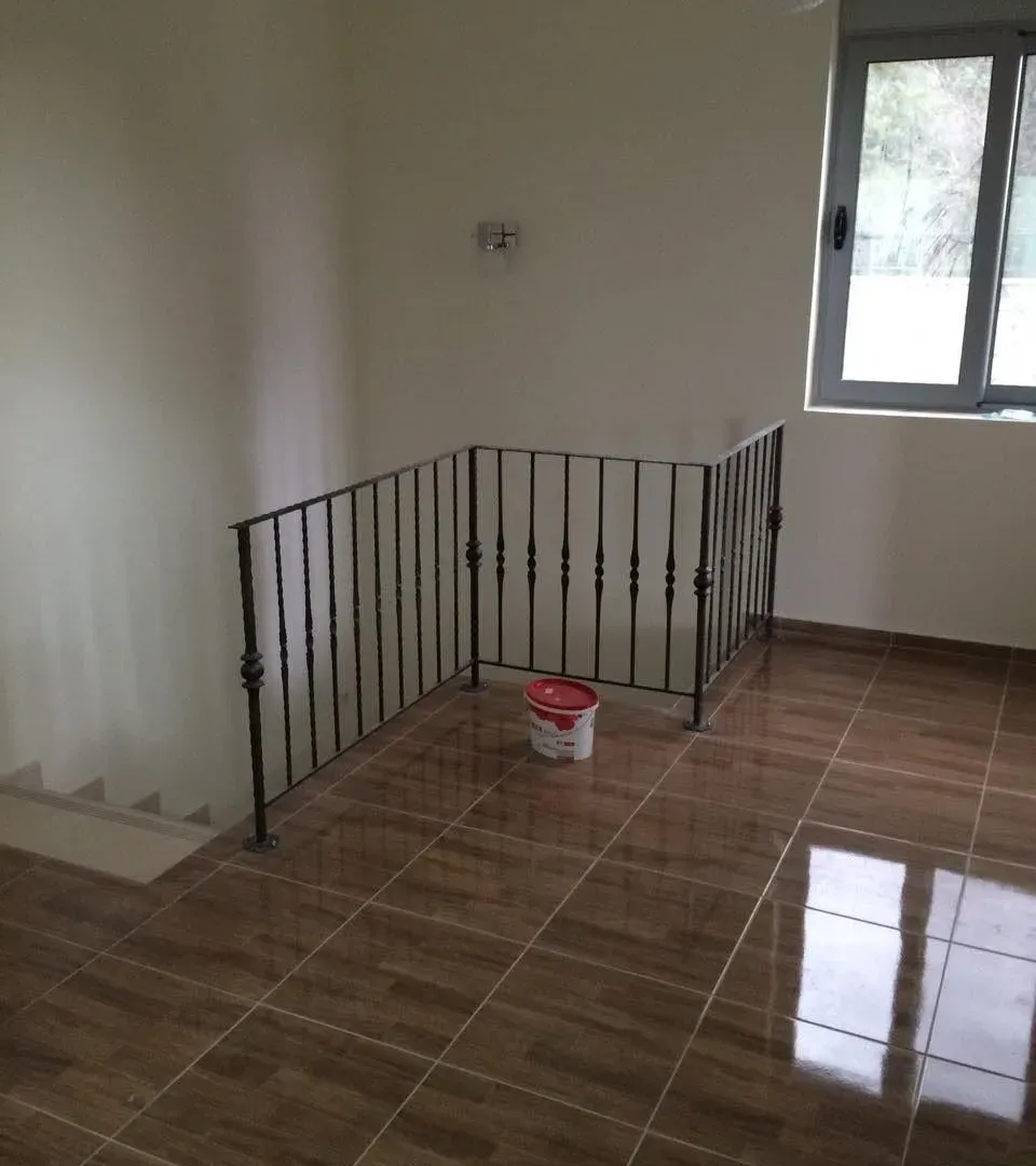Sale, house, 255m², Šušanj, Bar