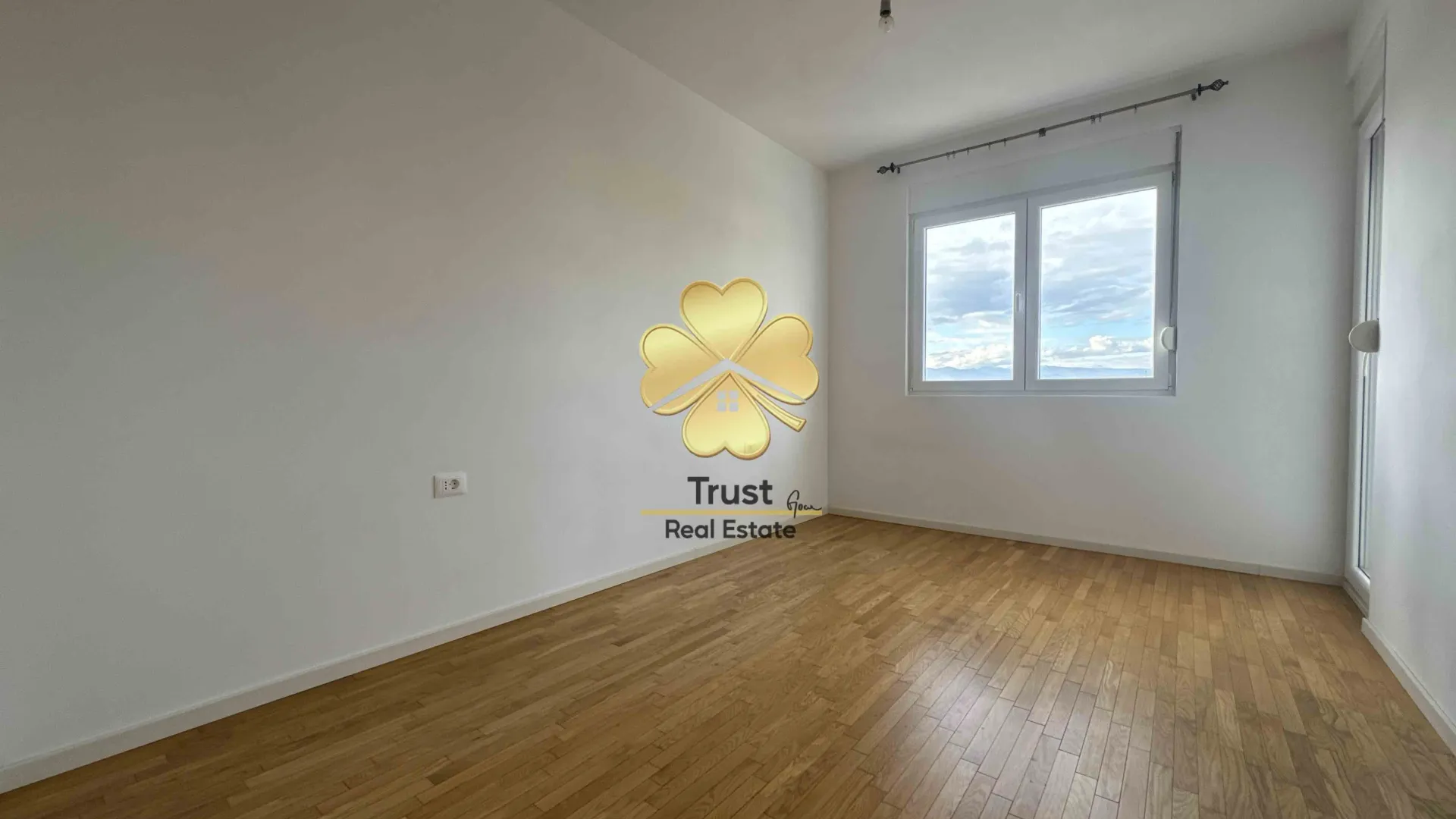Rent, two bedroom apartment, 70m², Stari Aerodrom, Podgorica