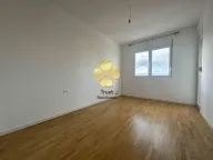 Izdavanje, dvosoban stan, 70m², Stari Aerodrom, Podgorica - image 8