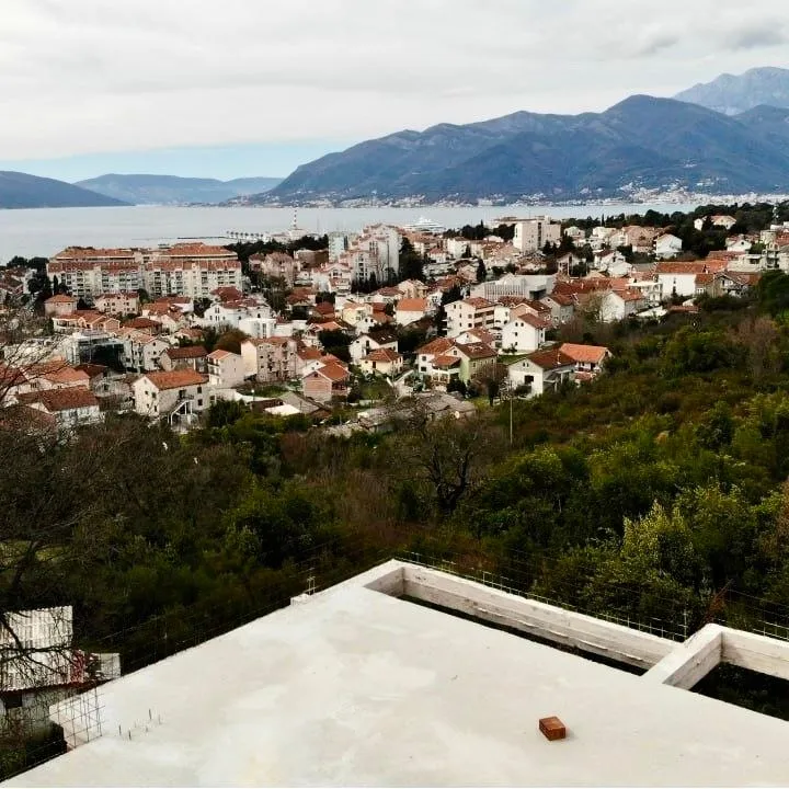 Prodaja, kuća, 230m², Kalimanj, Tivat
