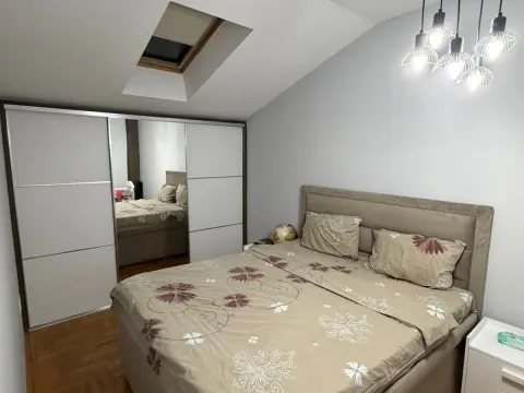 Izdavanje, dvosoban stan, 90m², Podgorica, Crna Gora - image 2
