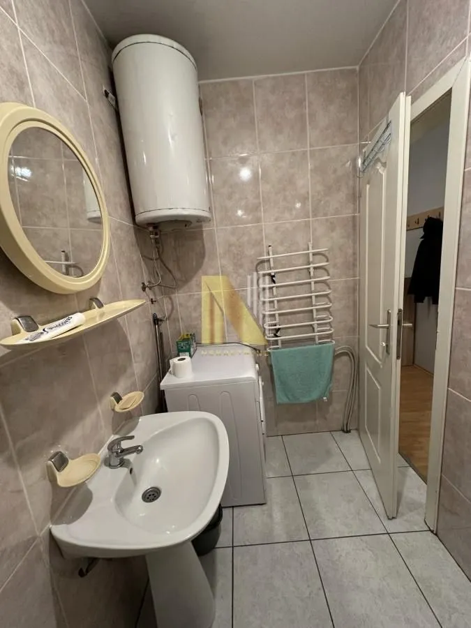 Izdavanje, dvosoban stan, 50m², Grbavica, Novi Sad Sve Podlokacije