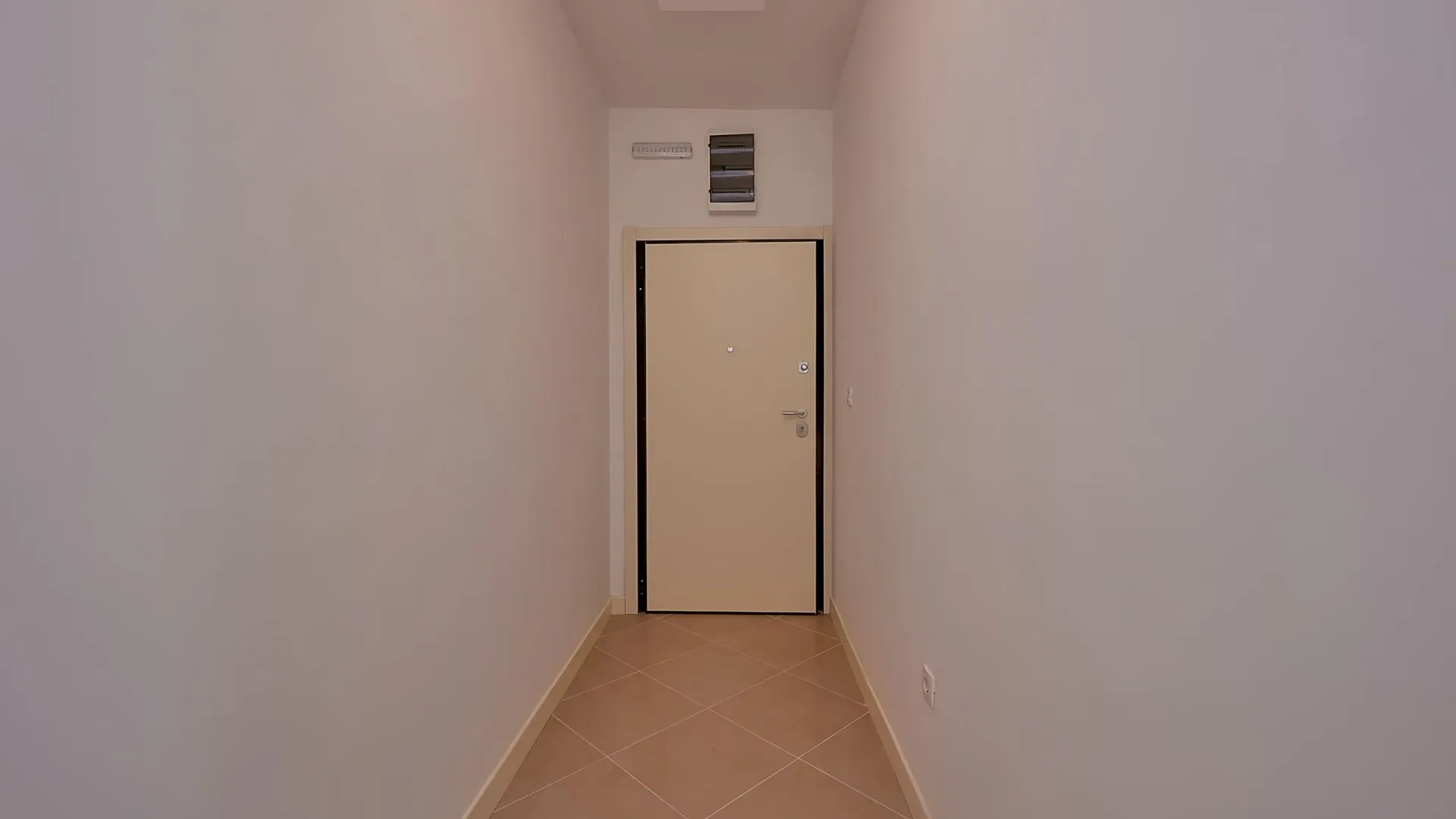 Sale, apartment, 60m², Dobrota, Kotor