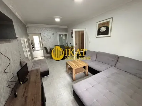 Rent, house, 22m², Zemun Centar, Zemun Sve Podlokacije - image 2