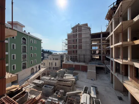 Prodaja, garsonjera, 28m², Donja Lastva, Tivat - image 17