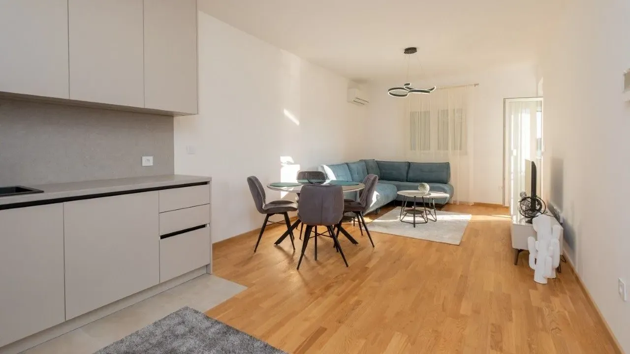 Rent, one bedroom apartment, 46m², Stari Aerodrom, Podgorica