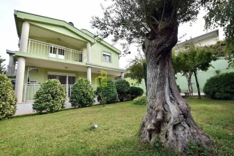 Rent, house, 175m², Podgorica, Crna Gora - image 2