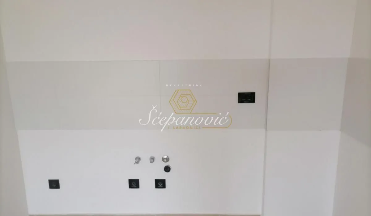Prodaja, dvosoban stan, 45m², Sajam, Novi Sad Sve Podlokacije
